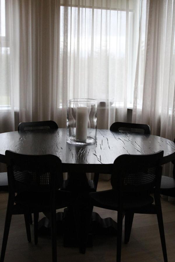 Quiet & Cozy + A Stunning View Apartment *